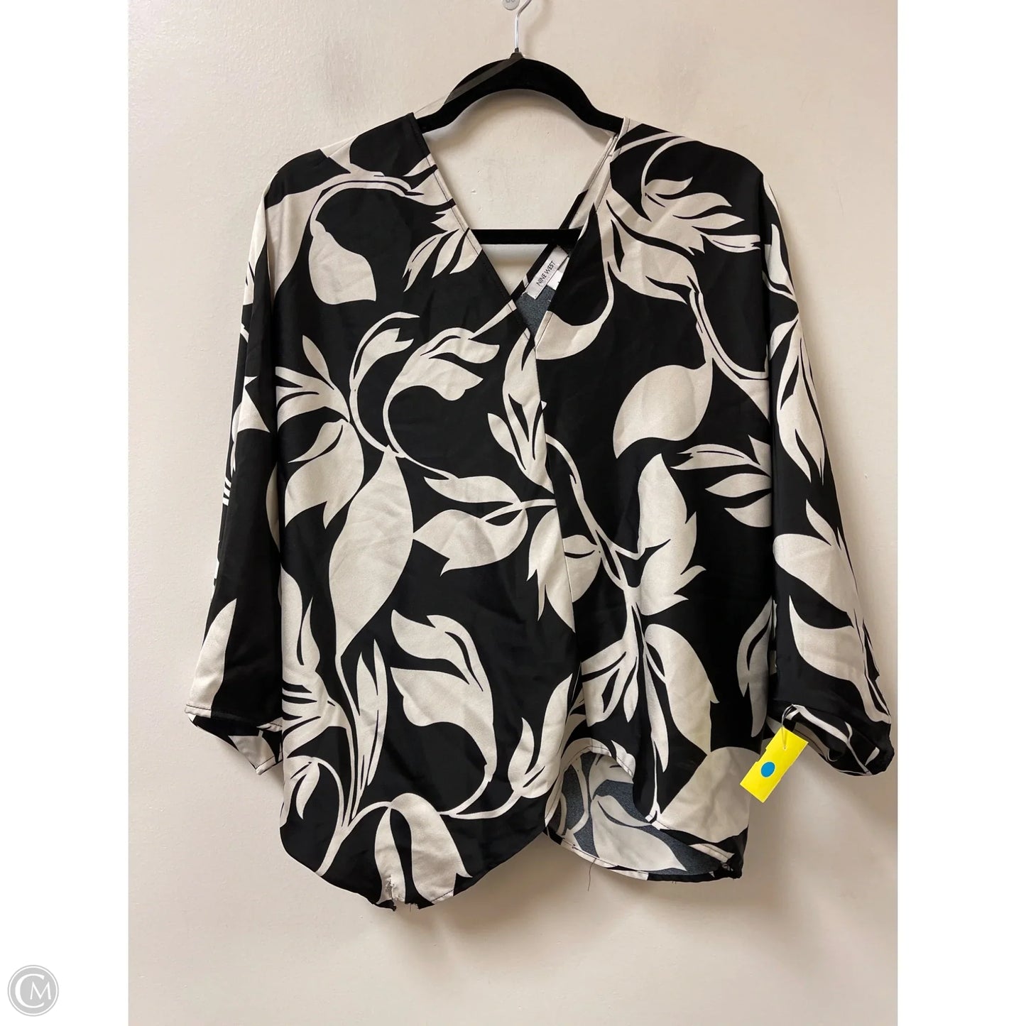 Top Short Sleeve By Nine West In Black & White, Size: L