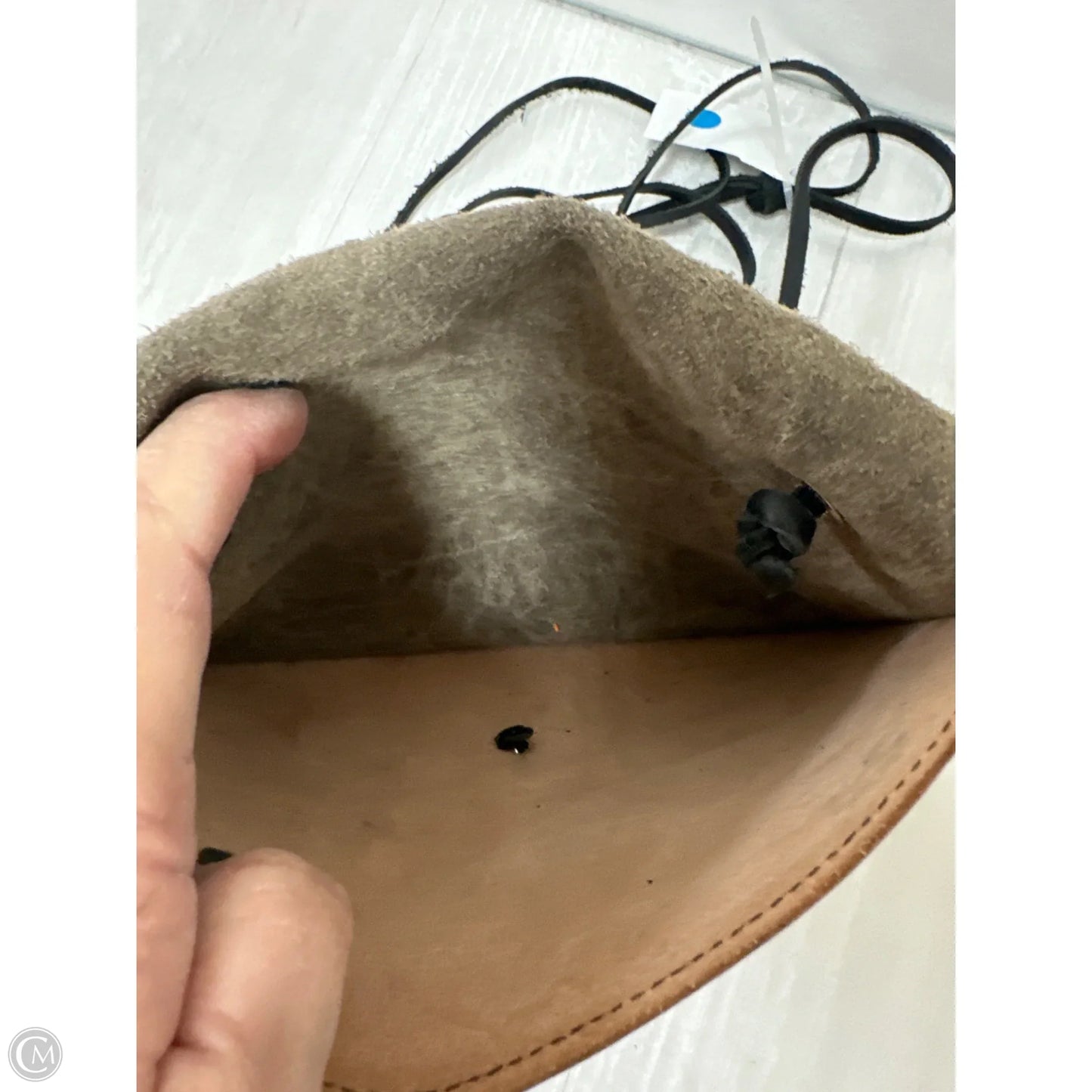 Crossbody By Clothes Mentor, Size: Medium