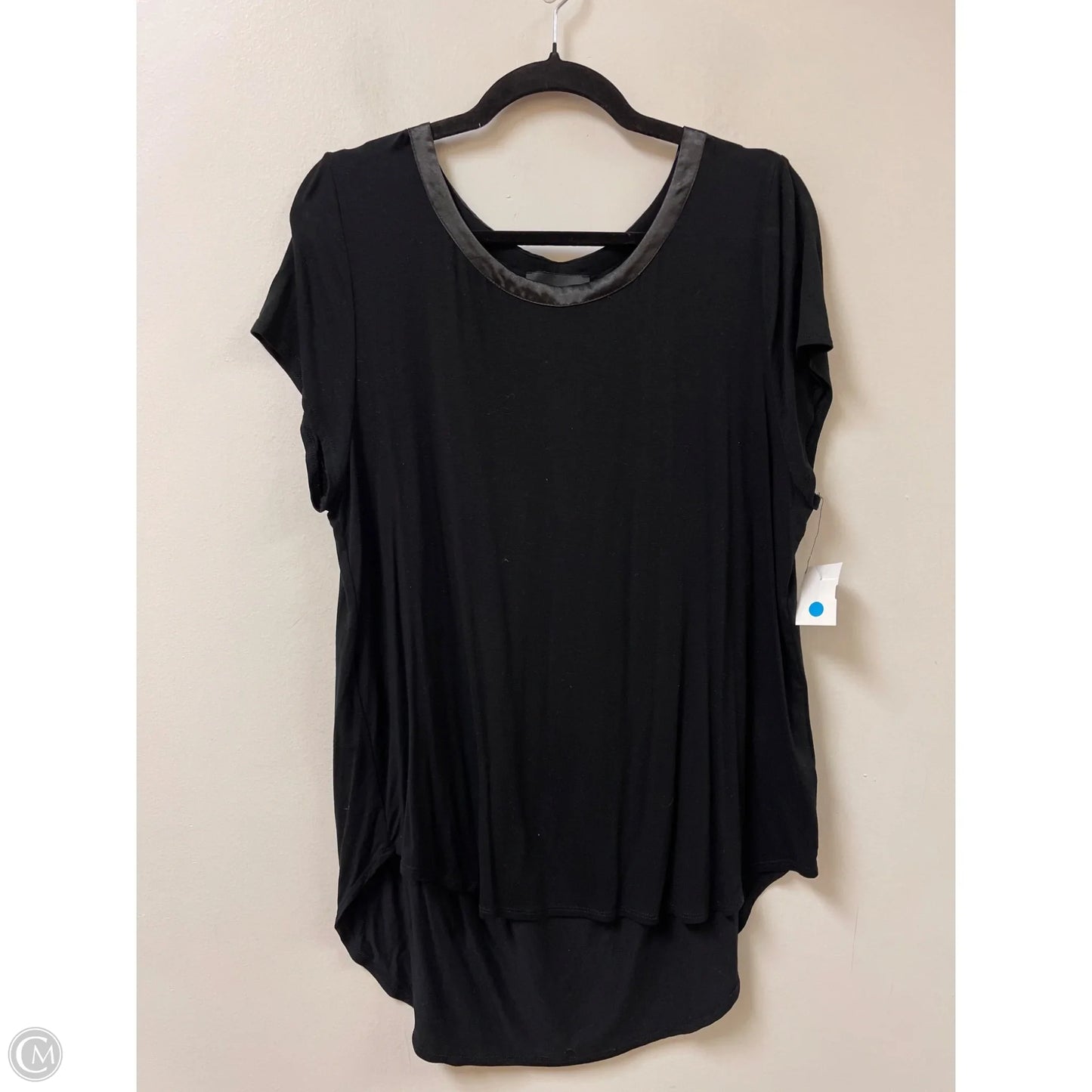 Top Short Sleeve By Premise In Black, Size: Xl