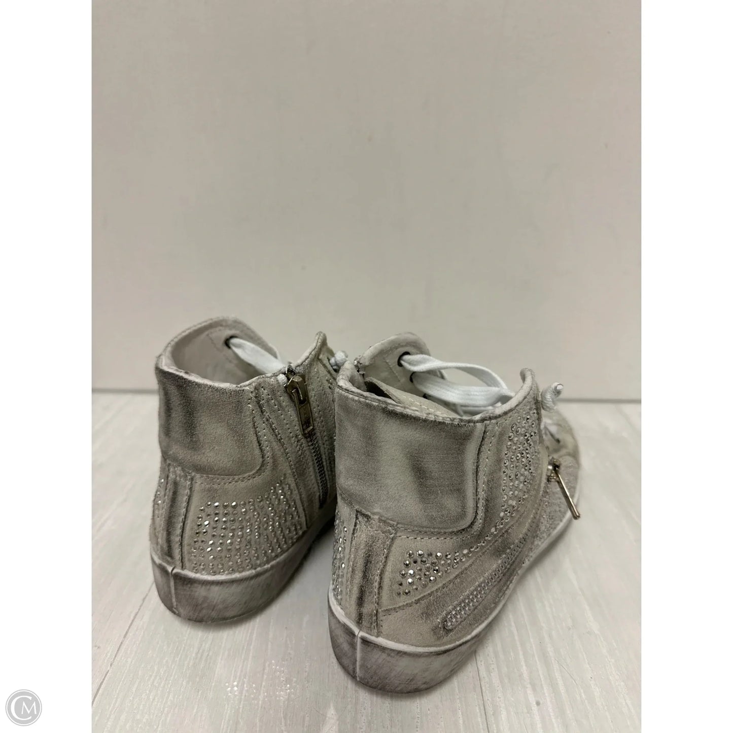 Shoes Flats By Naughty Monkey In Silver, Size: 7.5