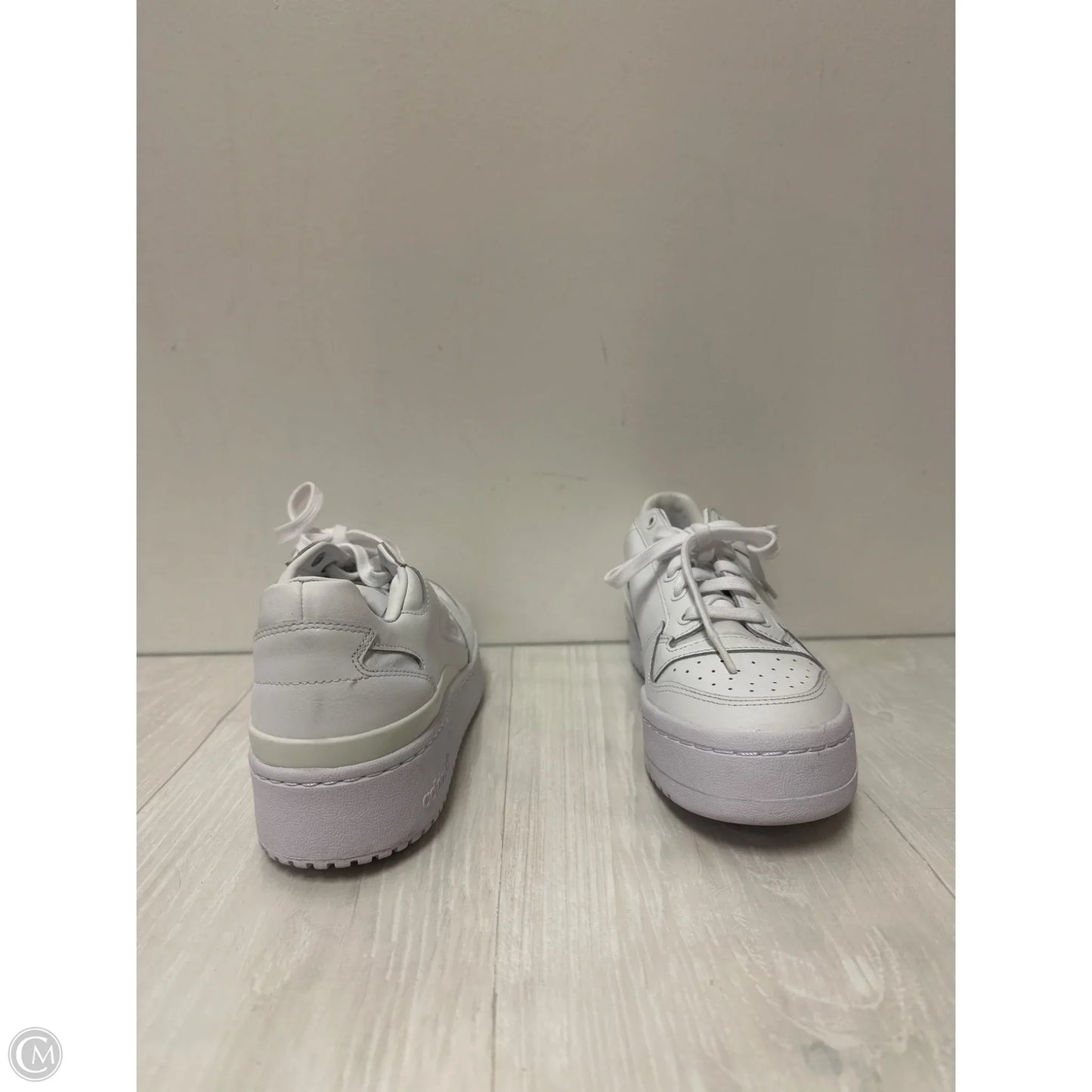 Shoes Flats By Adidas In White, Size: 10