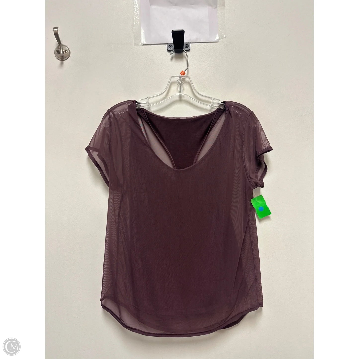 Athletic Top Short Sleeve By Lululemon In Maroon, Size: S