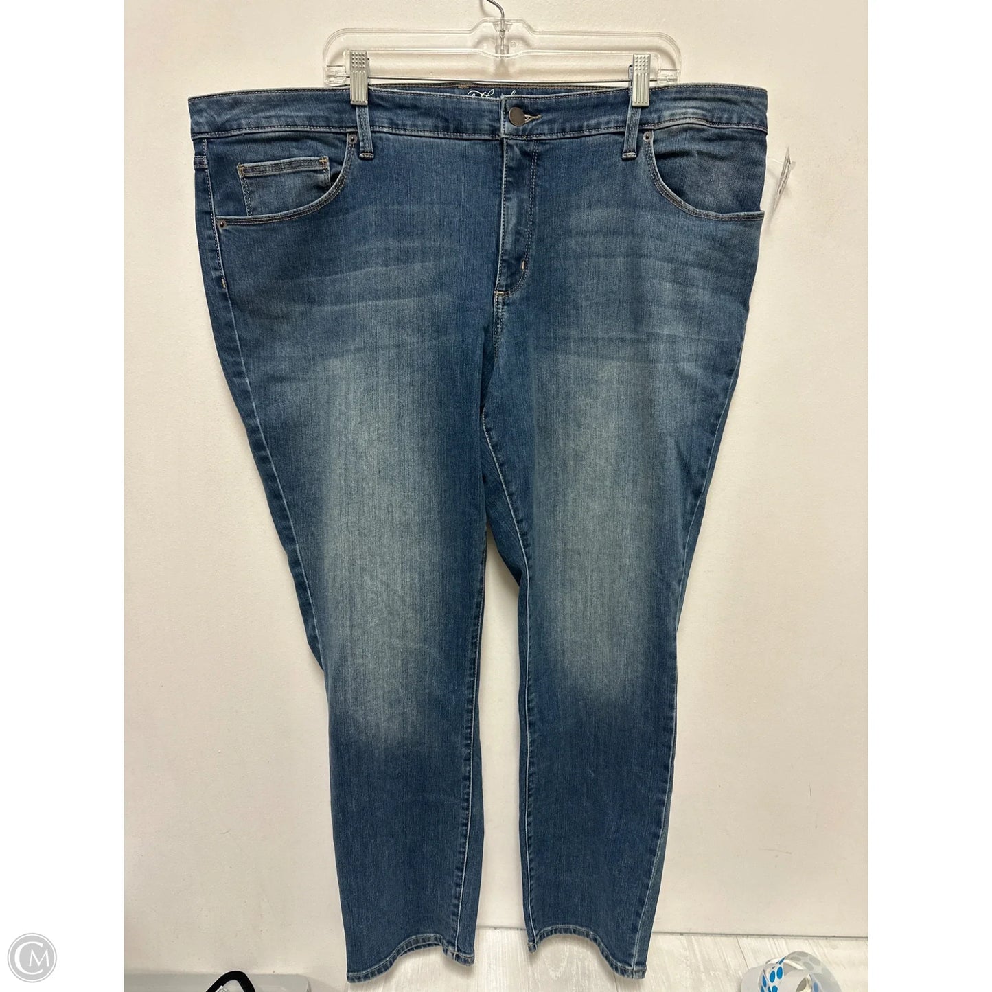 Jeans Straight By Universal Thread In Blue Denim, Size: 22