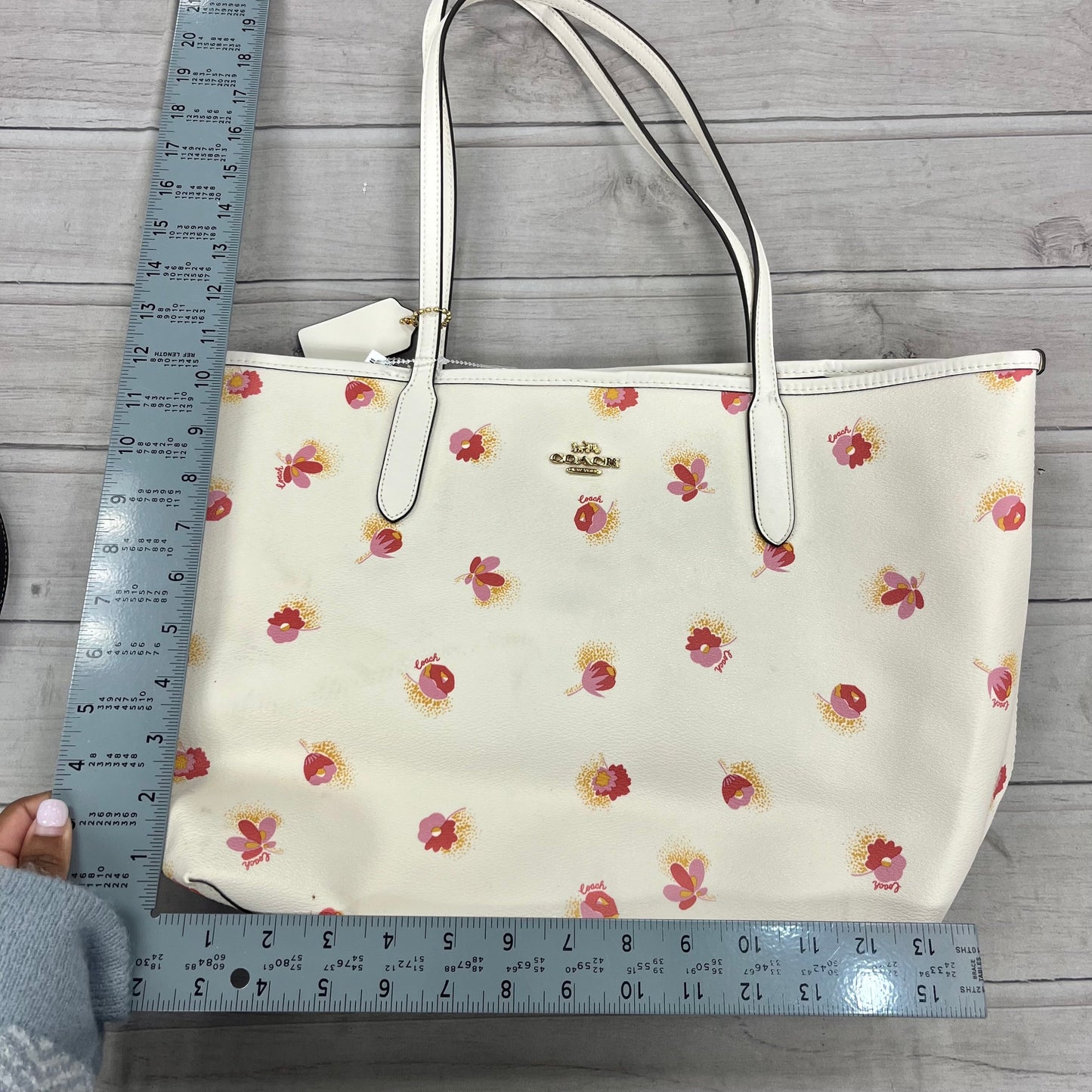 Handbag Designer By Coach, Size: Large