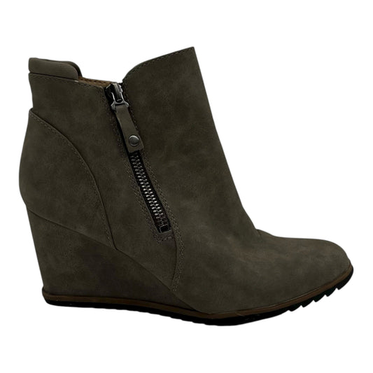 Boots Ankle Heels By Naturalizer In Taupe, Size:7