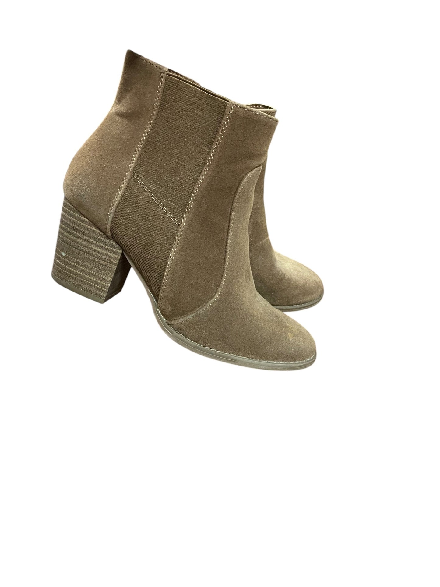 Boots Ankle Heels By Universal Thread  Size: 7.5