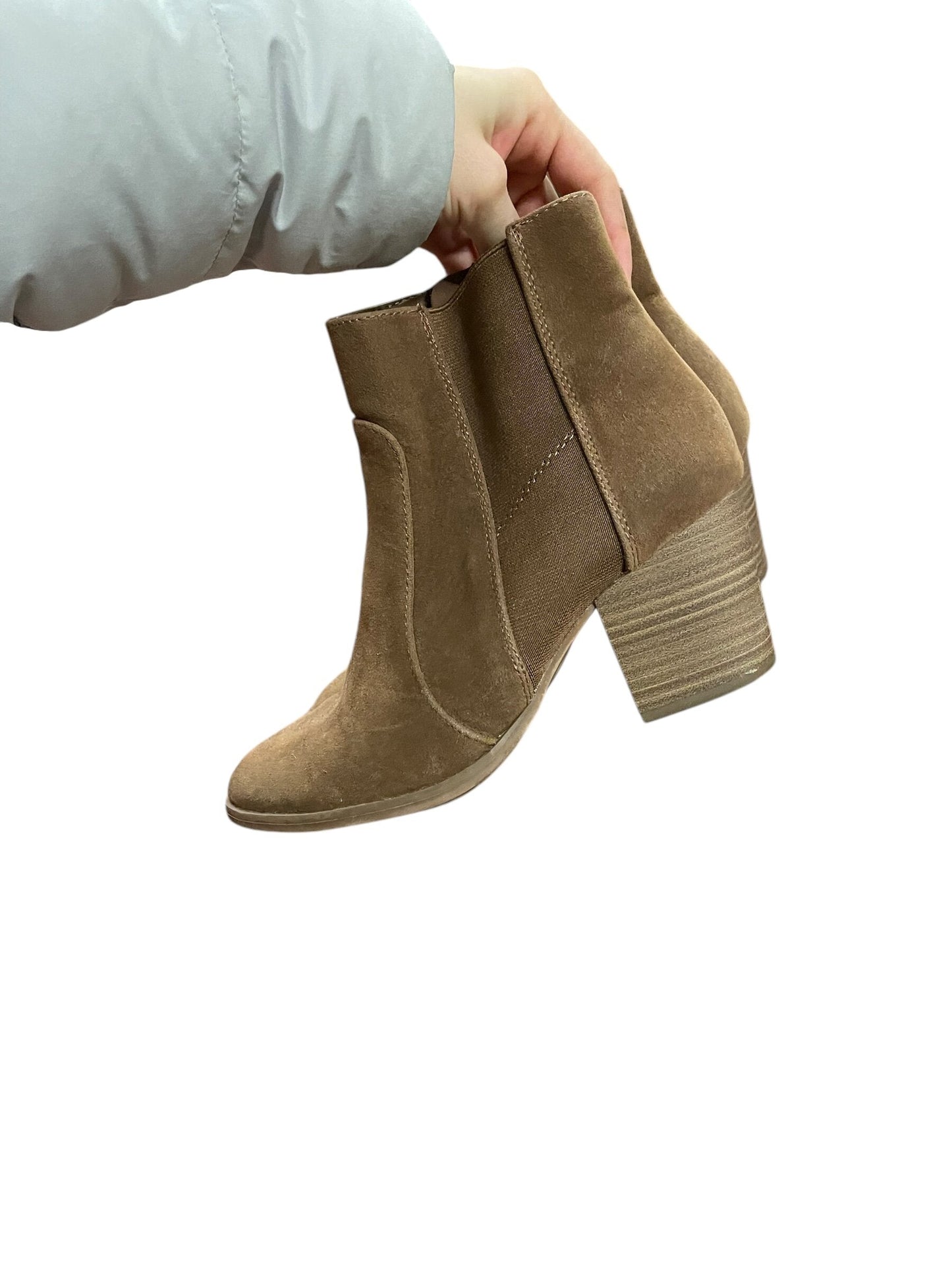 Boots Ankle Heels By Universal Thread  Size: 7.5