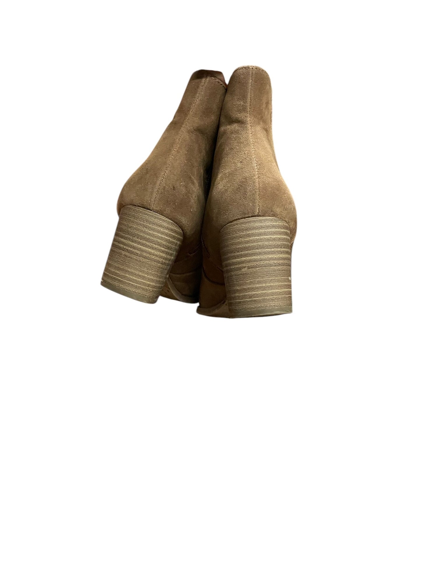 Boots Ankle Heels By Universal Thread  Size: 7.5