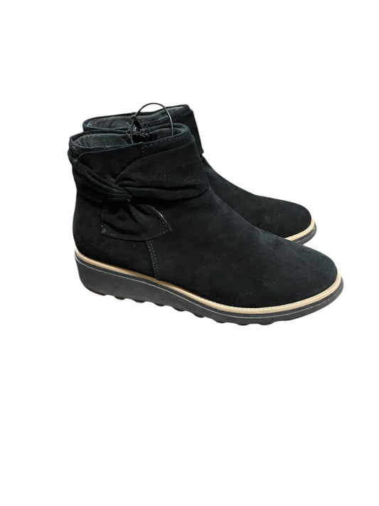 Boots Ankle Flats By Clarks  Size: 6.5