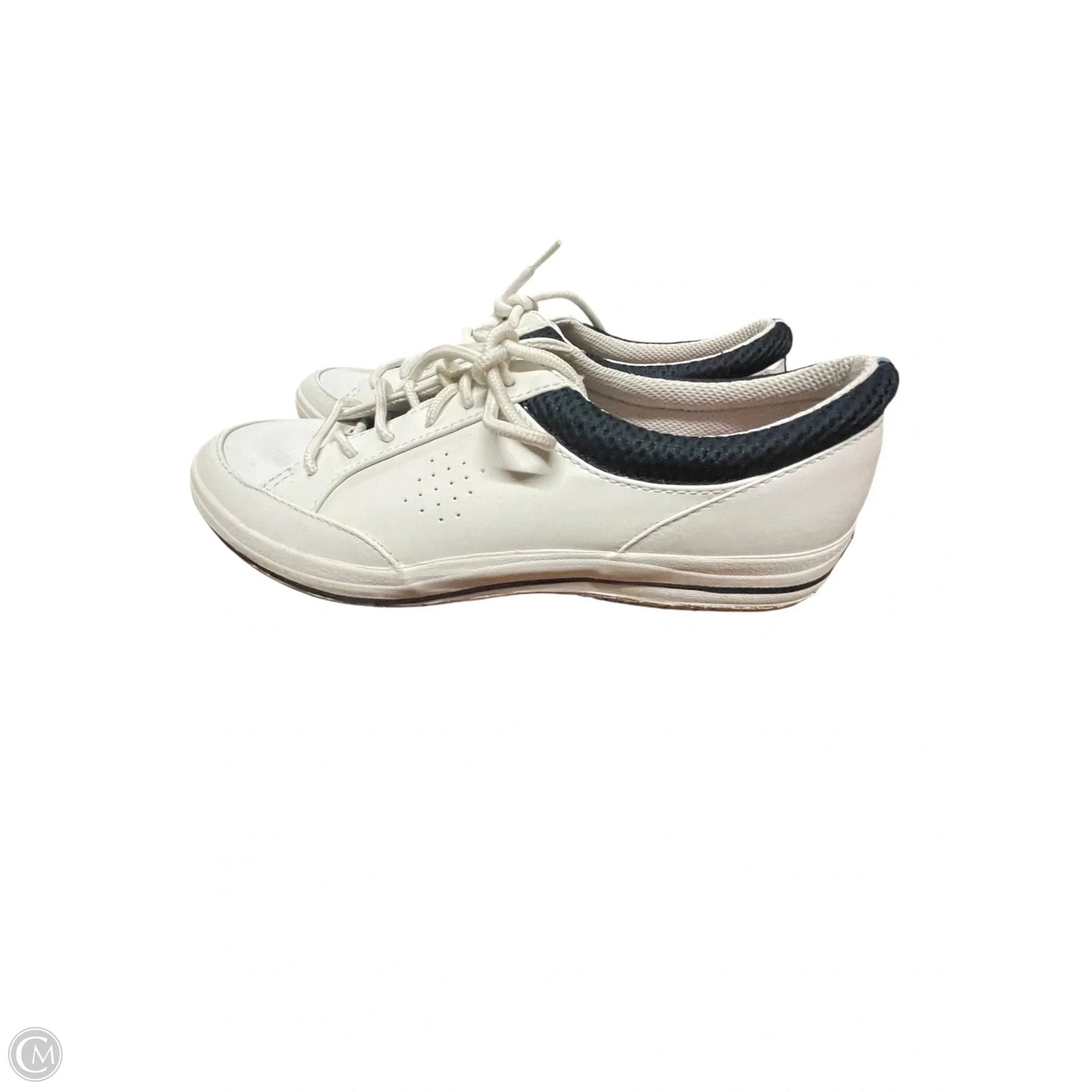 Shoes Sneakers By Skechers In White, Size: 10