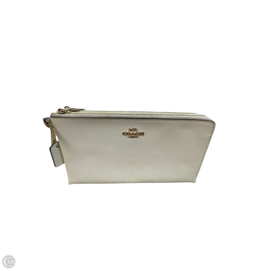 Wristlet Designer By Coach, Size: Large