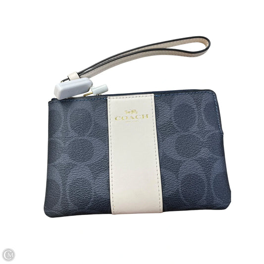 Wristlet Designer By Coach, Size: Medium