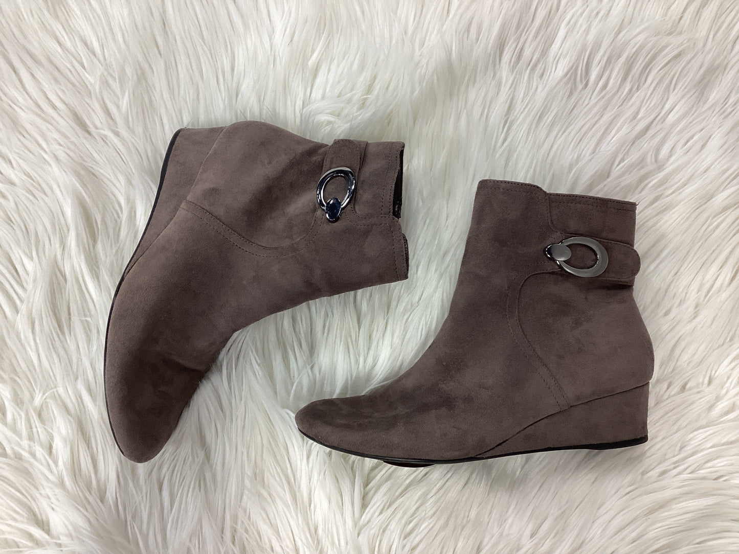 Boots Ankle Heels By Cmc In Brown, Size:8.5