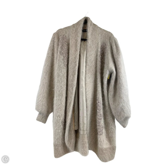 Sweater Cardigan By Clothes Mentor In Tan, Size: Osfm