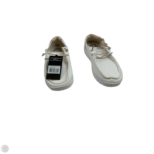 Shoes Flats By Hey Dude In Cream & Tan, Size: 9