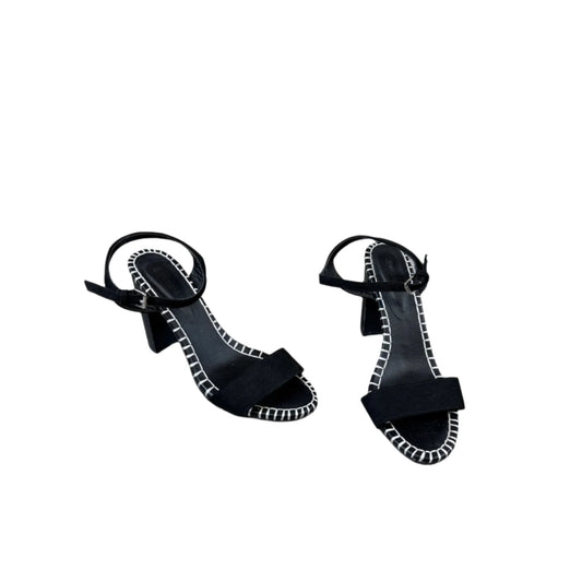 Sandals Heels Block By Wild Diva In Black & White, Size: 8.5