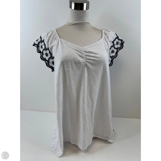 Top Short Sleeve By Time And Tru In Blue & White, Size: M