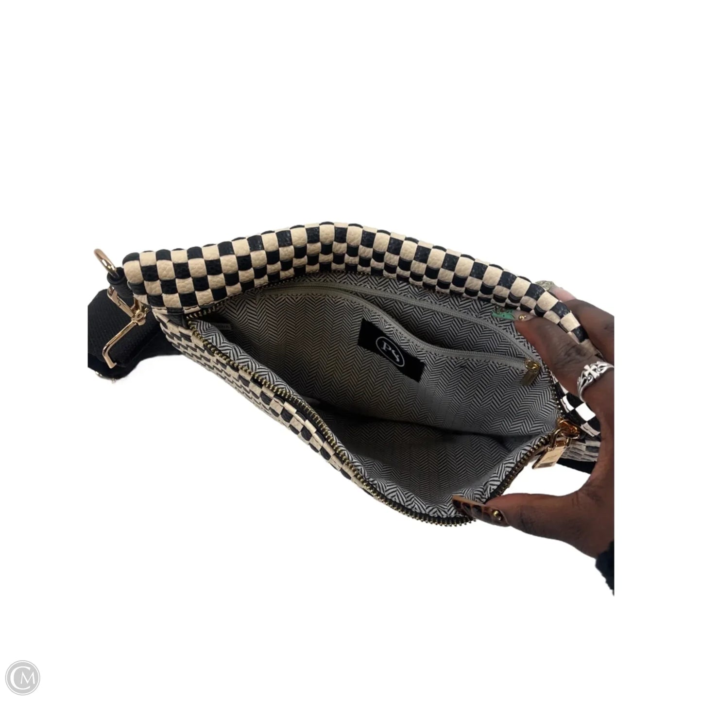 Crossbody By Clothes Mentor, Size: Medium