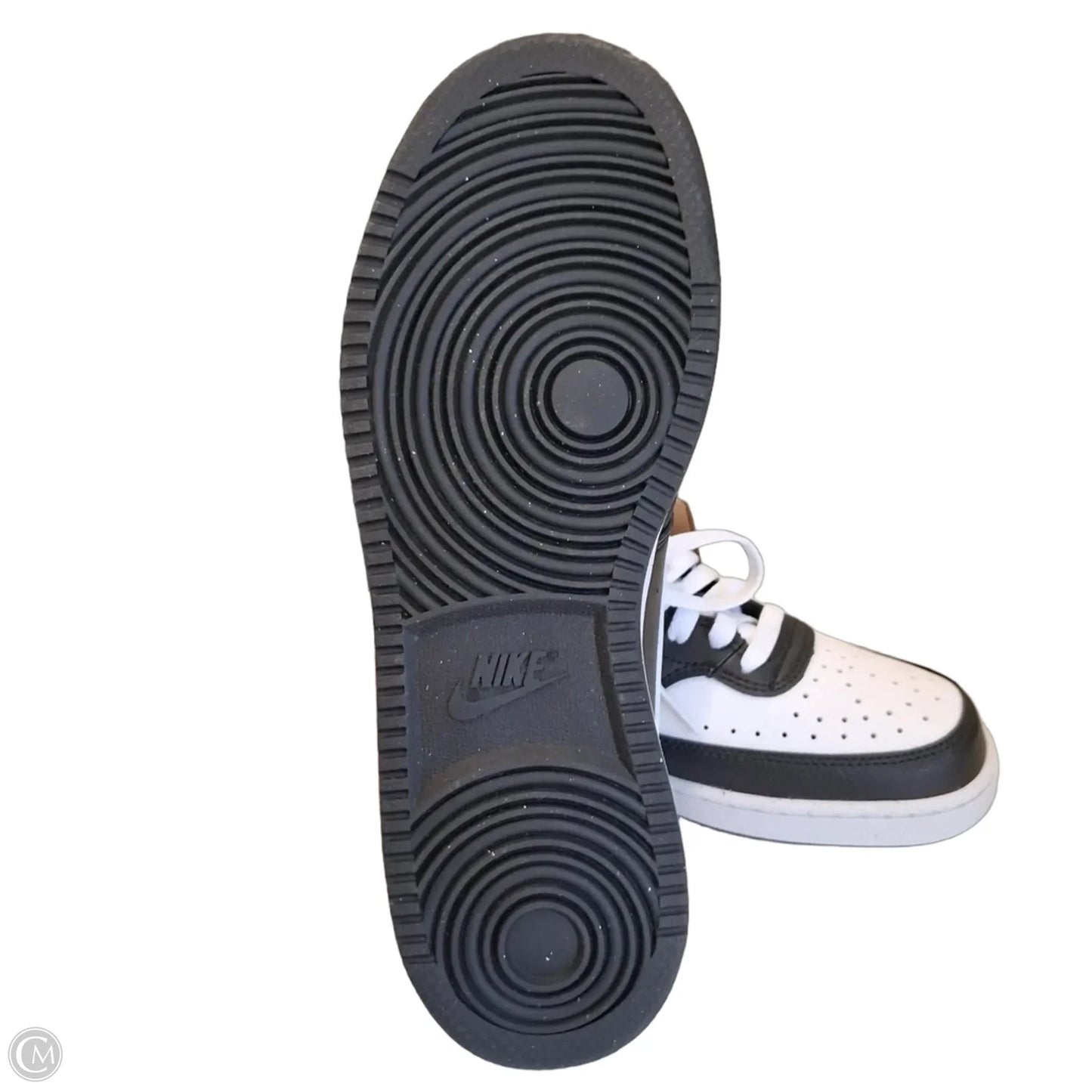 Shoes Sneakers By Nike In Black & White, Size: 9