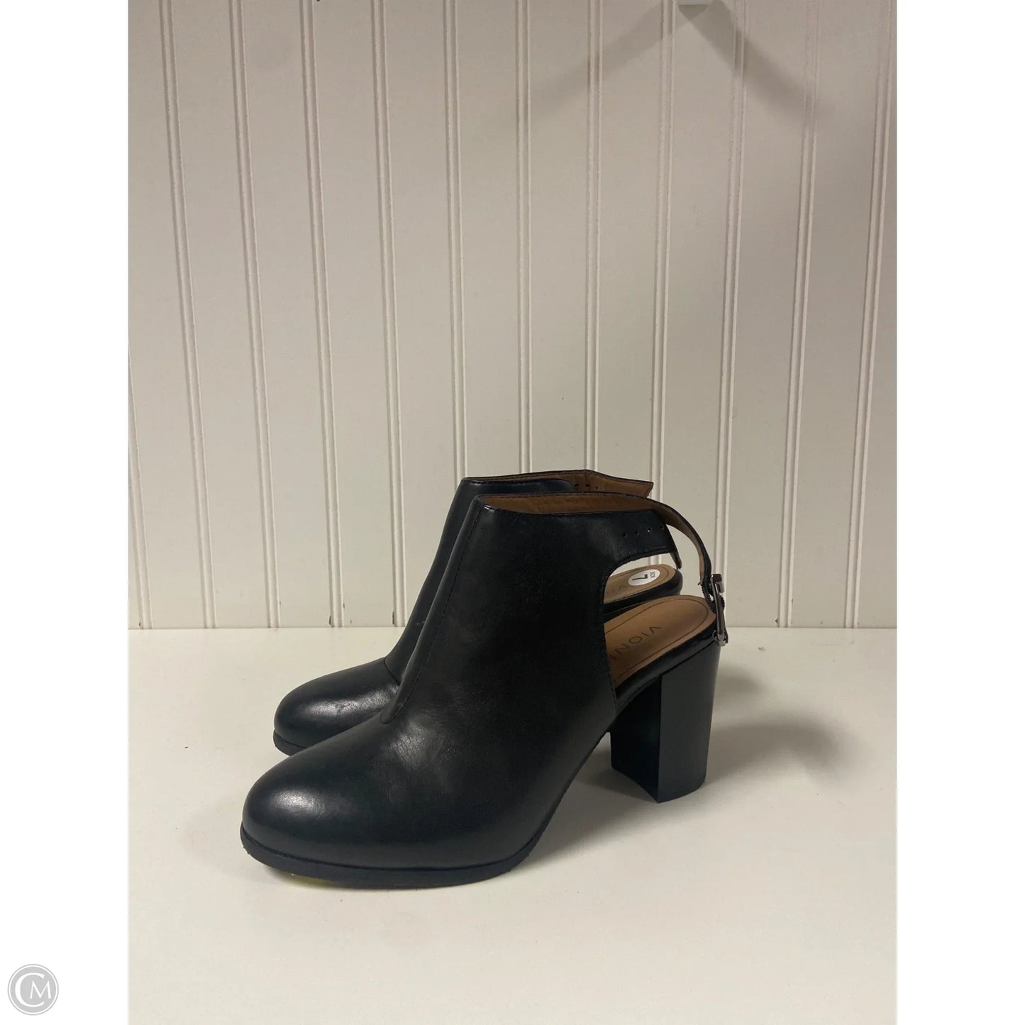 Boots Ankle Heels By Vionic In Black, Size: 7