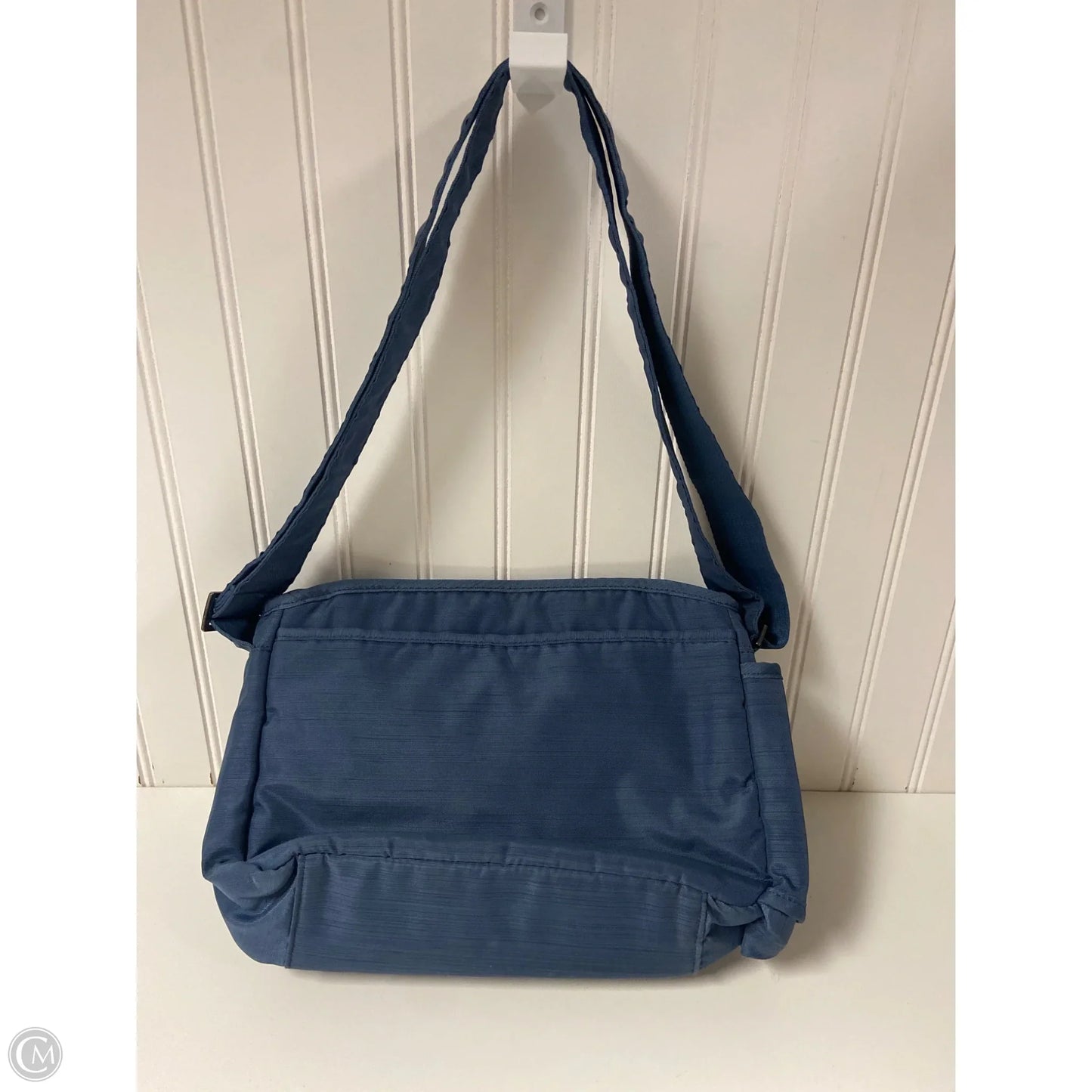 Handbag By Lug, Size: Medium