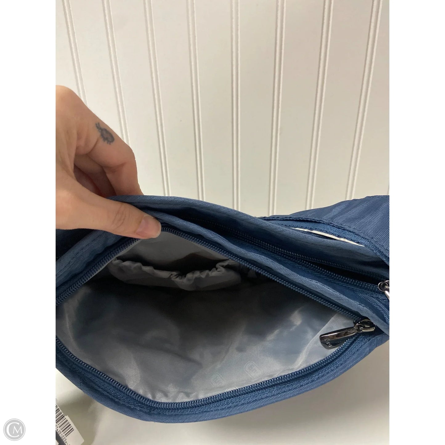 Handbag By Lug, Size: Medium