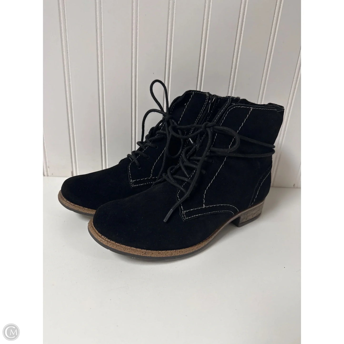 Boots Ankle Flats By Earth Origins In Black, Size: 7.5