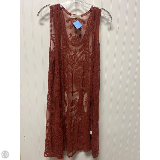 Shawl By Clothes Mentor In Maroon, Size: M