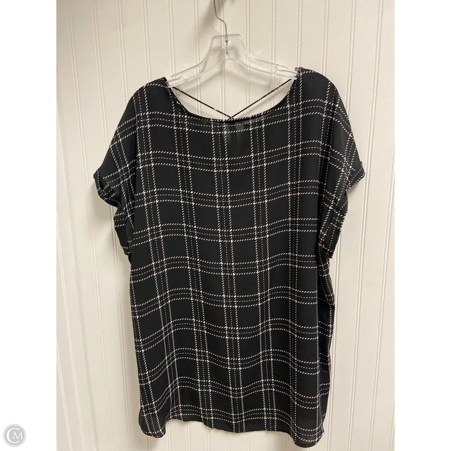 Top Short Sleeve By Massini In Black & White, Size: 2x