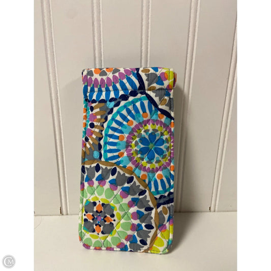 Sunglass Case By Vera Bradley, Size: Medium