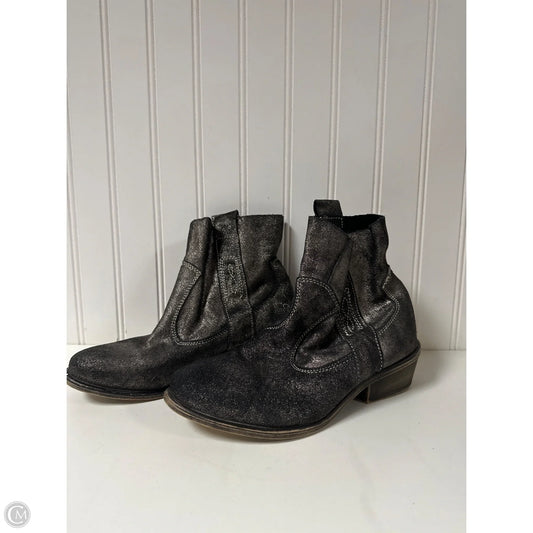 Boots Ankle Flats By Charles By Charles David In Black & Silver, Size: 6