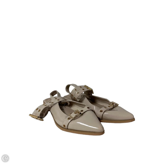 Shoes Flats By London In Cream, Size: 10