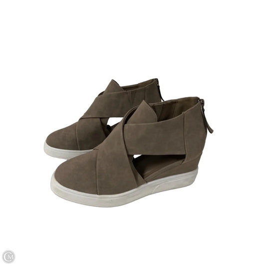 Shoes Flats By Report In Taupe, Size: 8.5