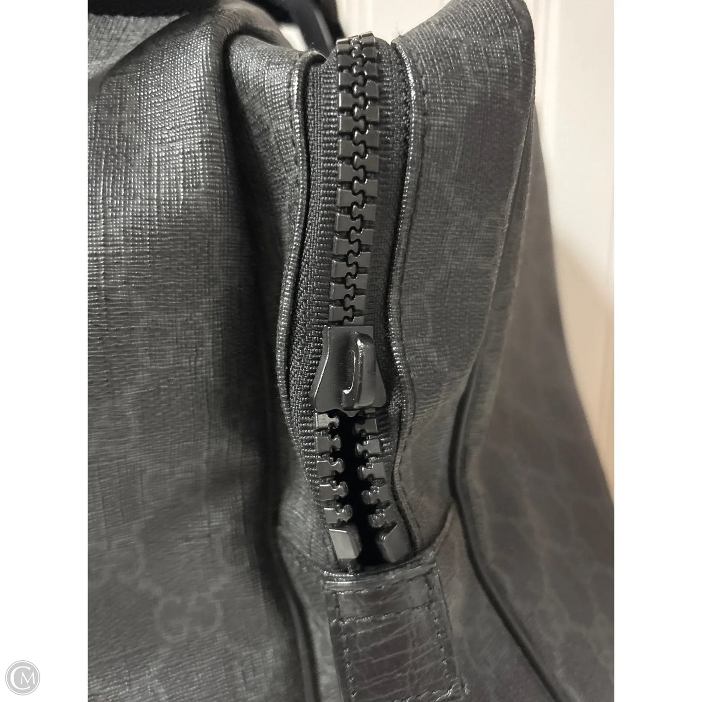 Duffle And Weekender Luxury Designer By Gucci, Size: Medium