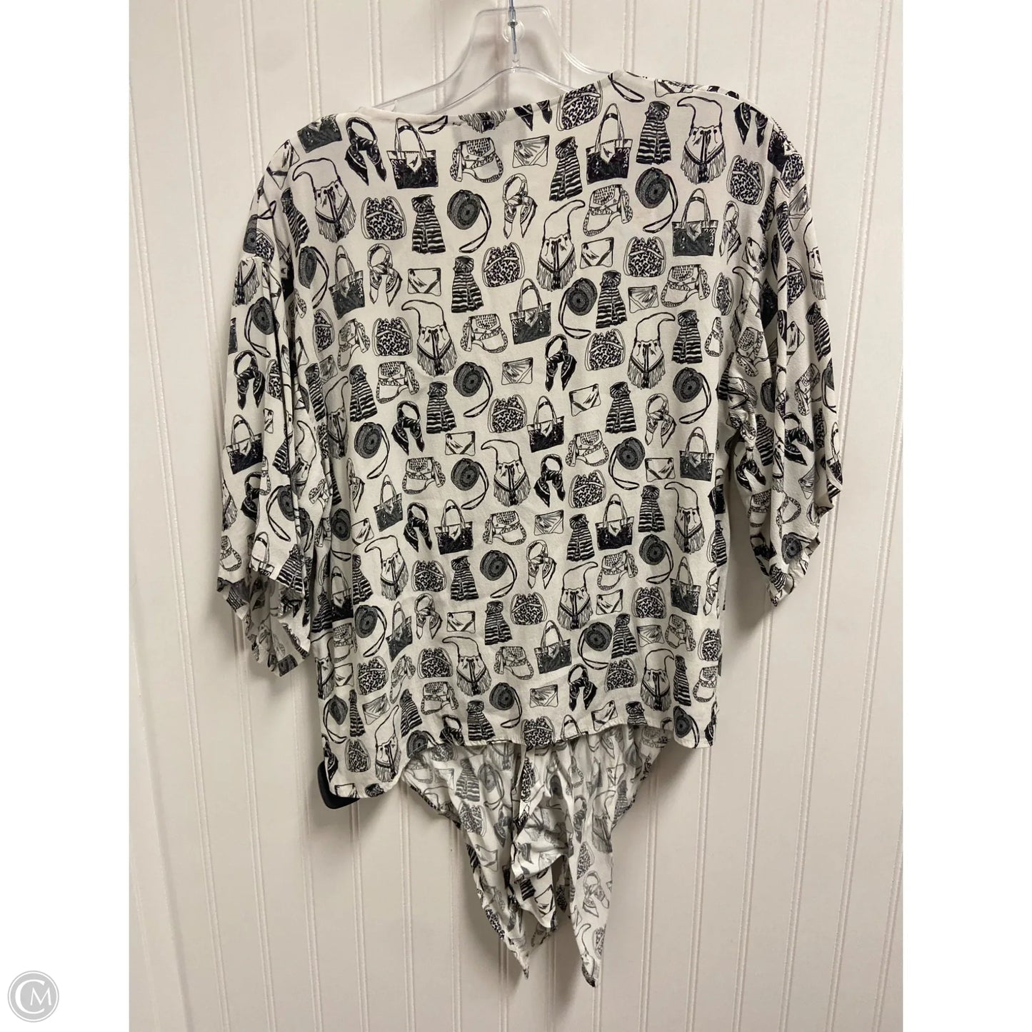 Top Short Sleeve By Karen Kane In White, Size: M
