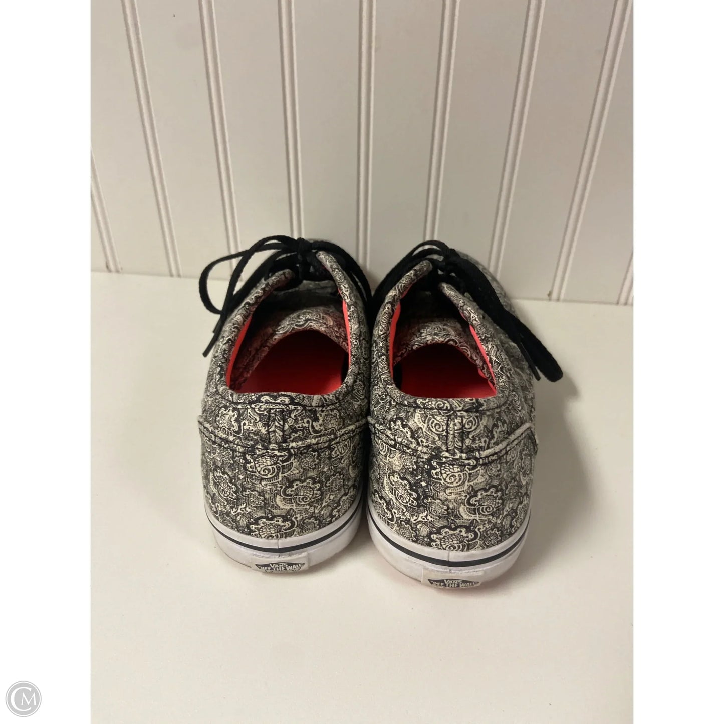 Shoes Sneakers By Vans In Black & White, Size: 9