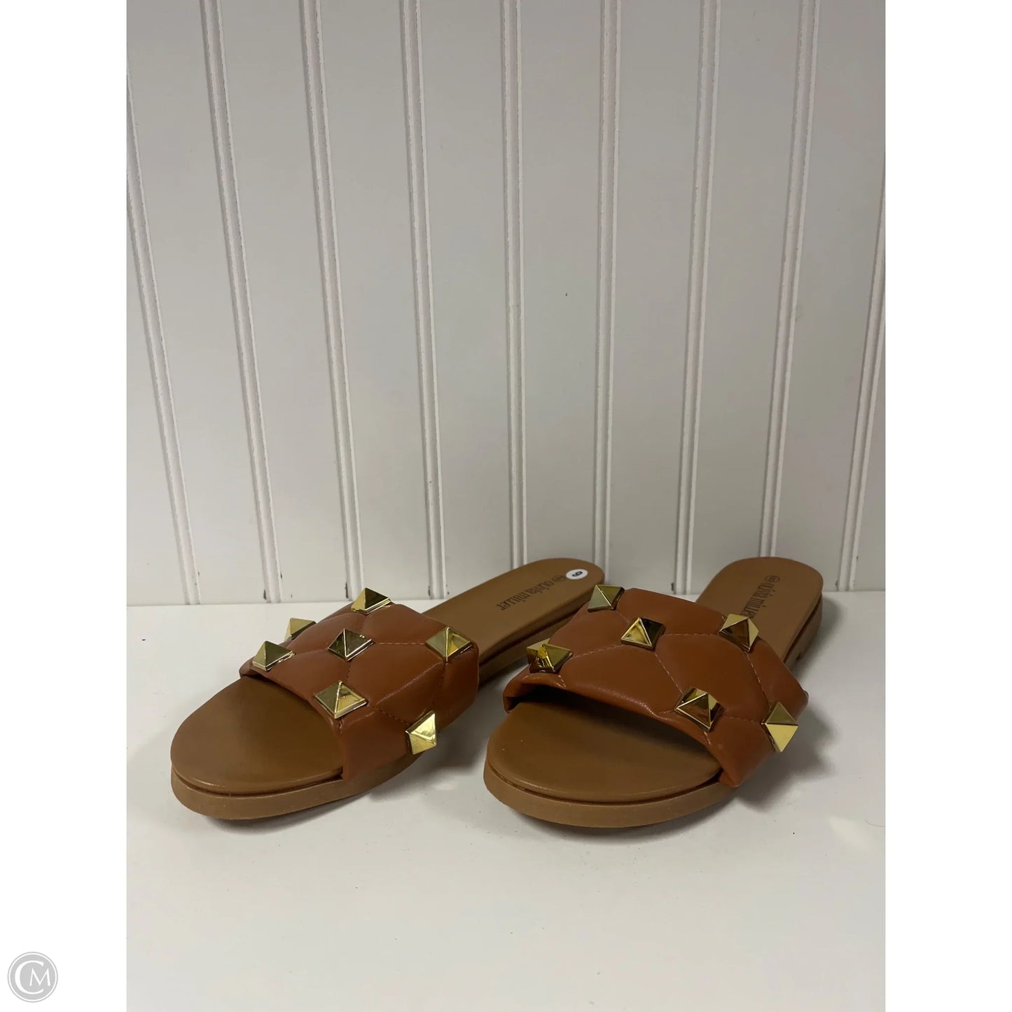Sandals Flats By Olivia Miller In Tan, Size: 9