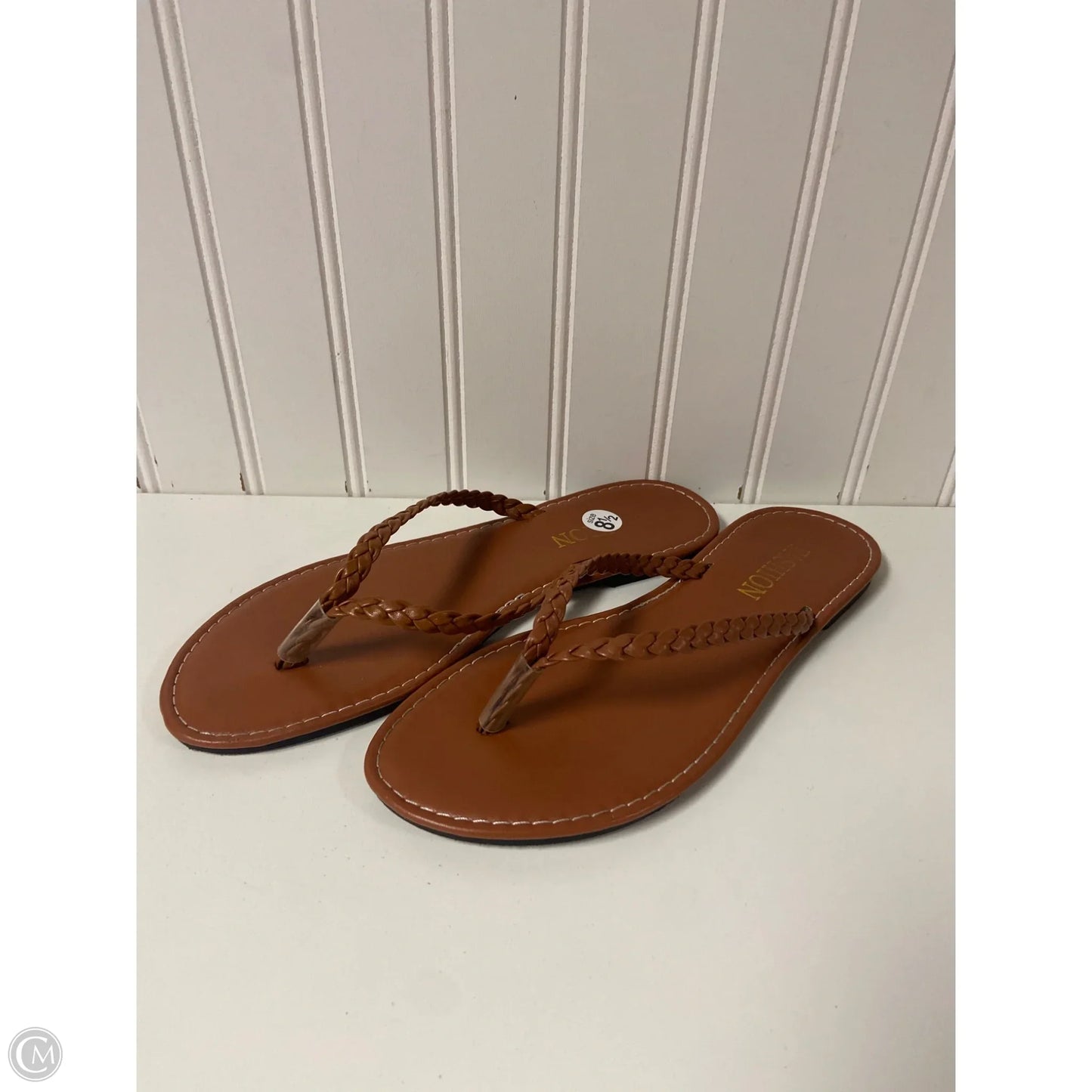 Sandals Flip Flops By Clothes Mentor In Tan, Size: 8.5