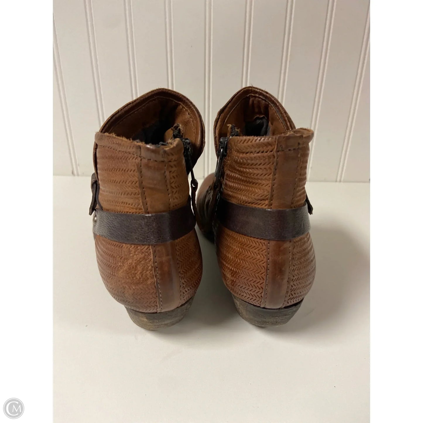 Boots Ankle Heels By Miz Mooz In Brown, Size: 5.5