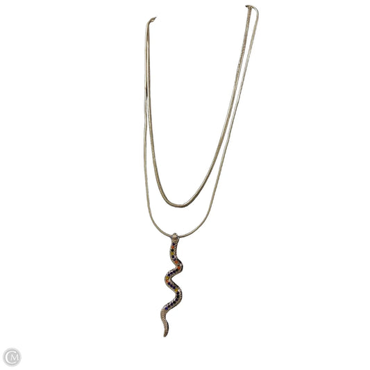 Necklace Layered By Clothes Mentor