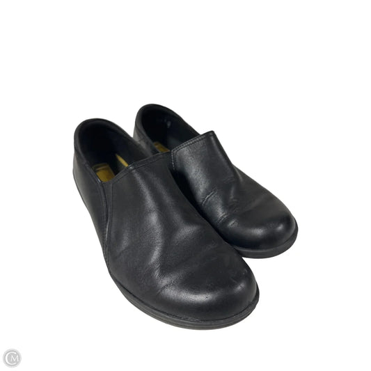 Shoes Flats By Clarks In Black, Size: 7