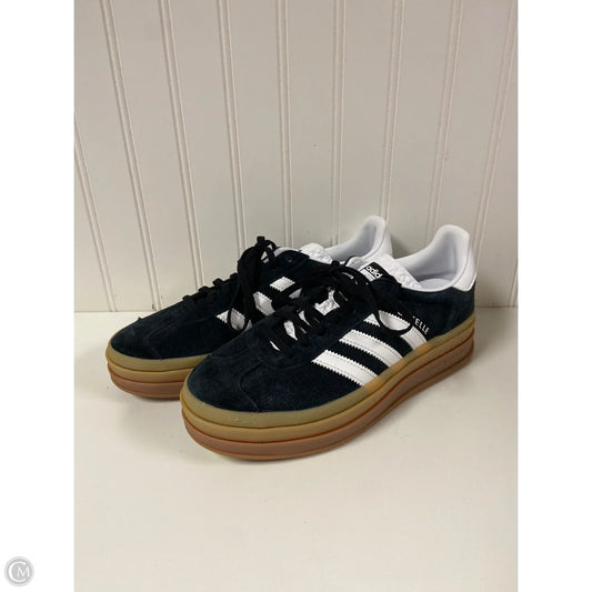 Shoes Sneakers By Adidas In Black & White, Size: 9