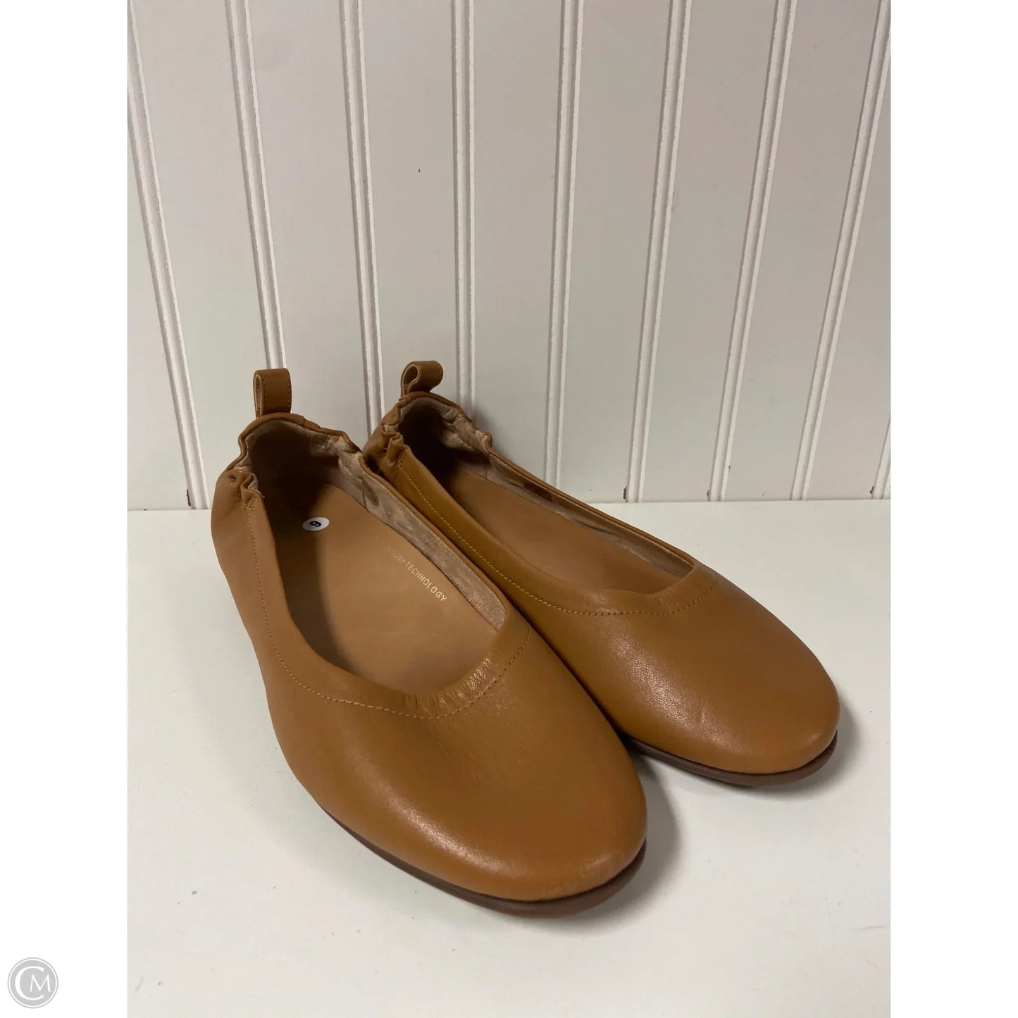 Shoes Flats By Fitflop In Tan, Size: 9