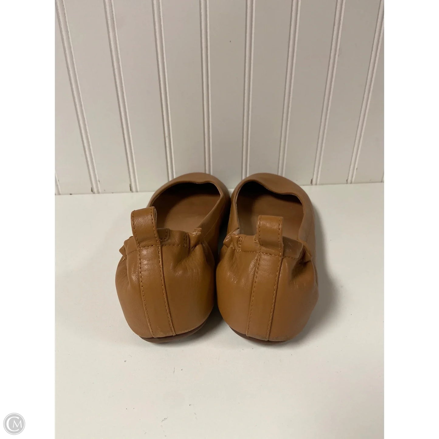 Shoes Flats By Fitflop In Tan, Size: 9
