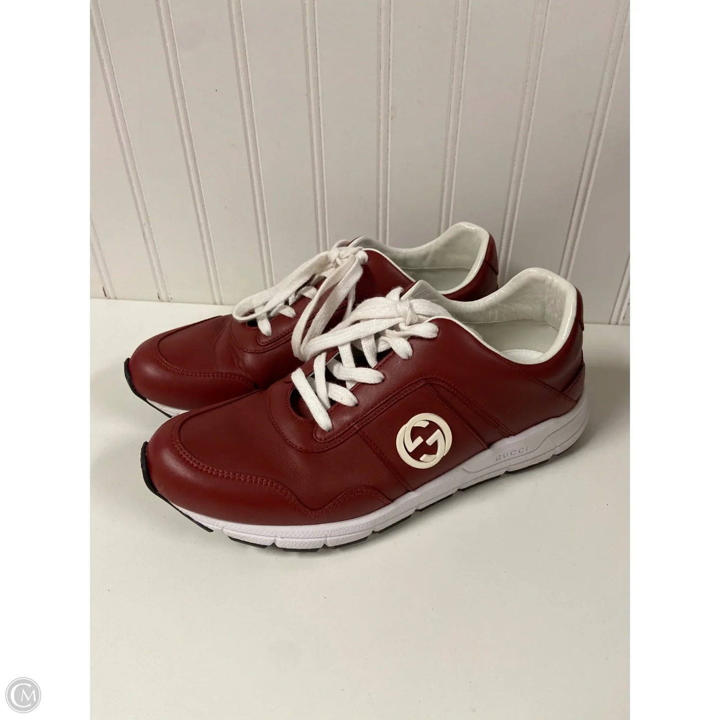Shoes Luxury Designer By Gucci In Red, Size: 8