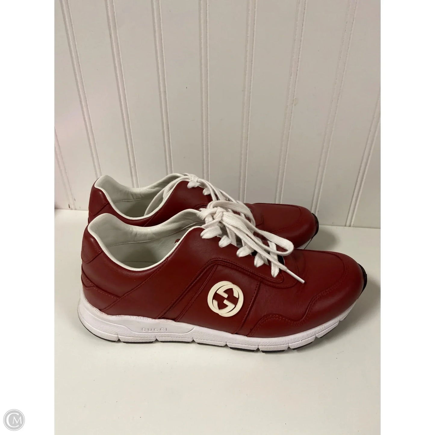 Shoes Luxury Designer By Gucci In Red, Size: 8