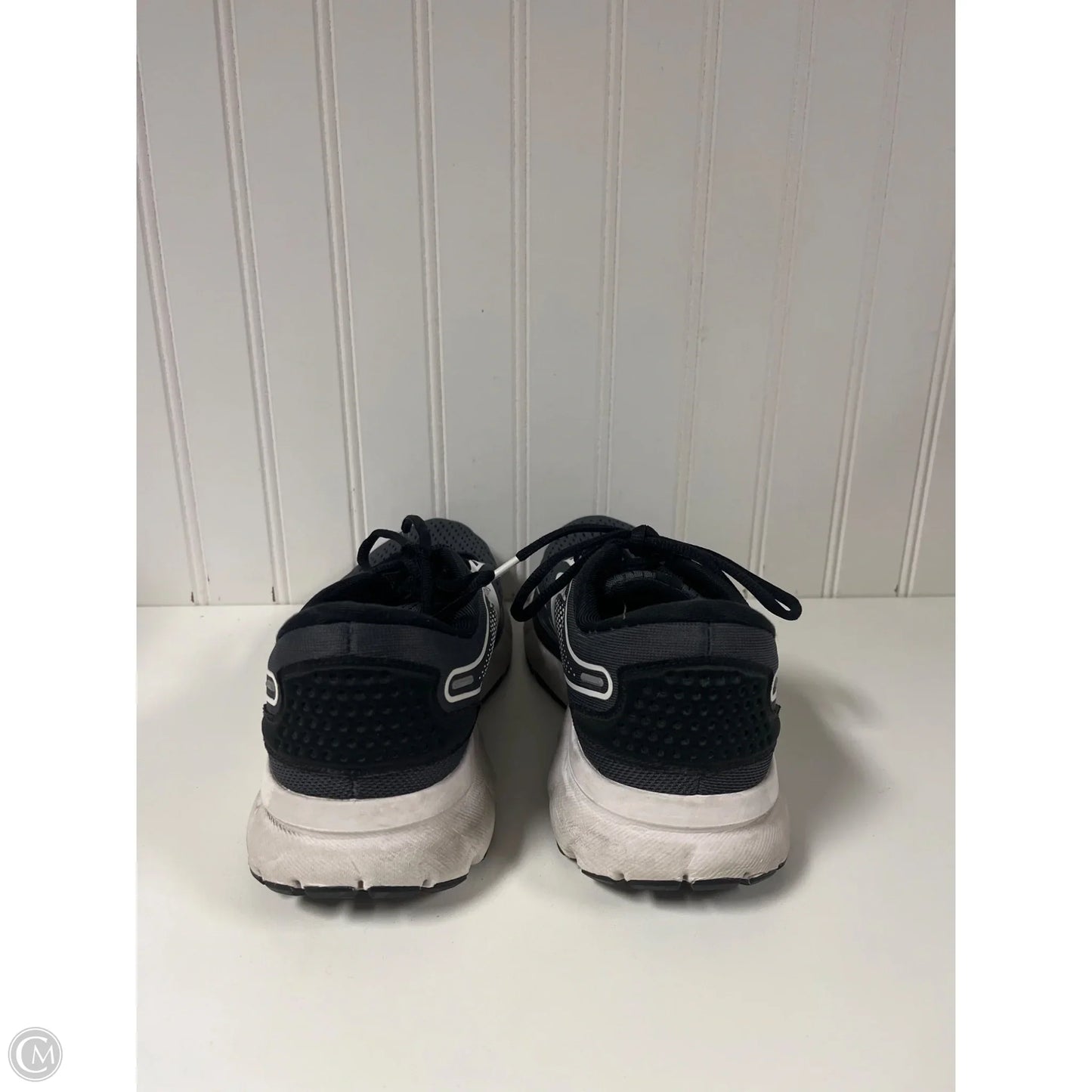 Shoes Athletic By Brooks In Grey, Size: 9