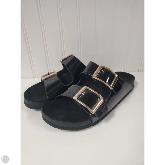 Sandals Flats By Madden Girl In Black & Gold, Size: 8