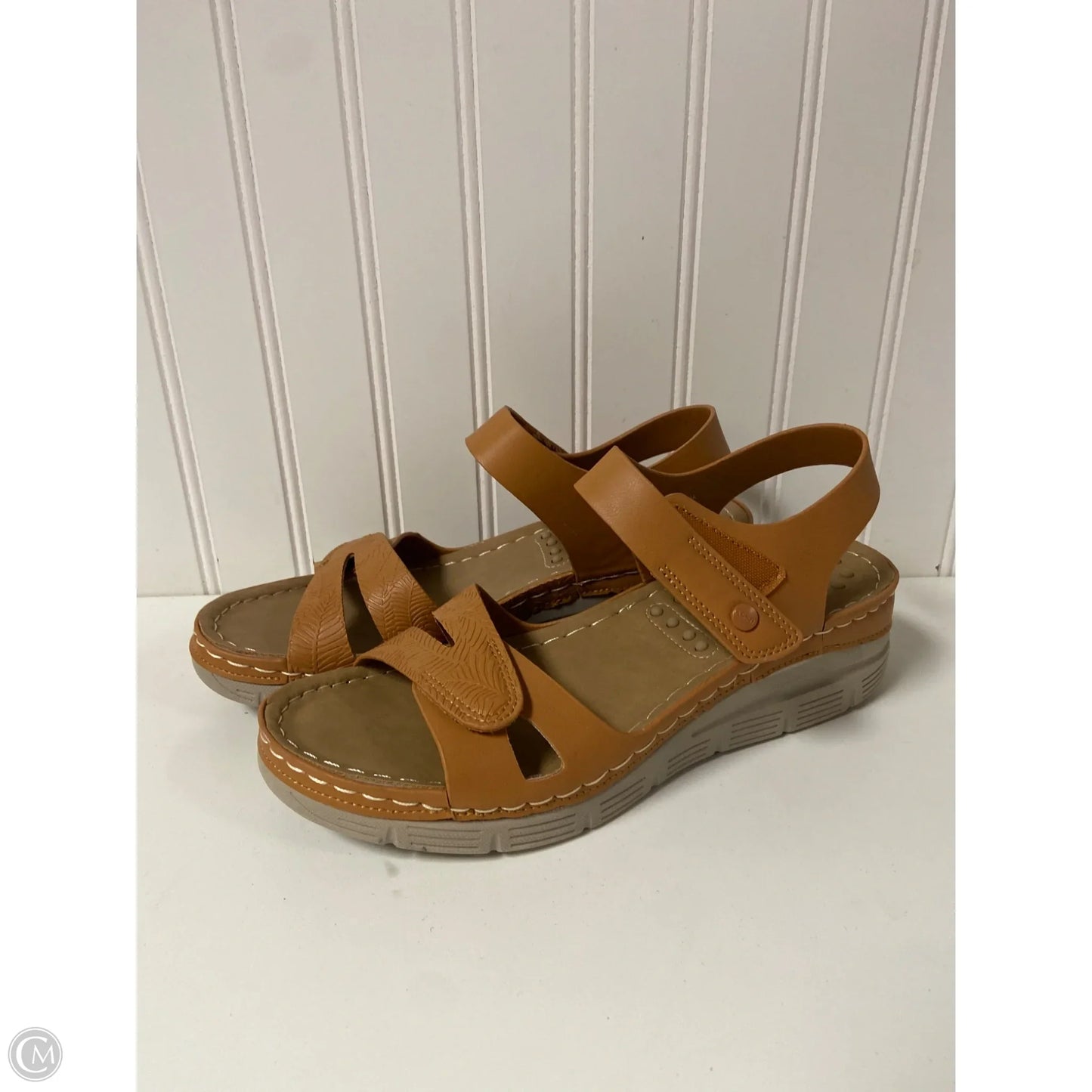 Sandals Heels Wedge By Clothes Mentor In Tan, Size: 9