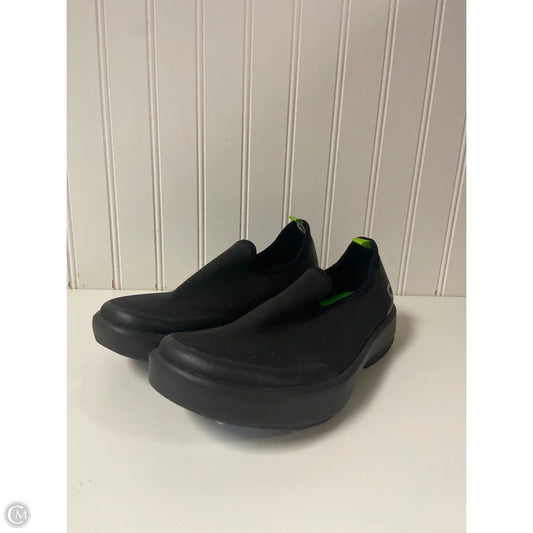 Shoes Flats By Oofos In Black, Size: 7.5